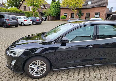 Ford Focus Turnier Turnier 1.0 EcoBoost Cool&Connect