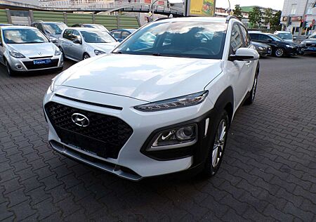 Hyundai Kona 1.0 T-GDI mit AHK.