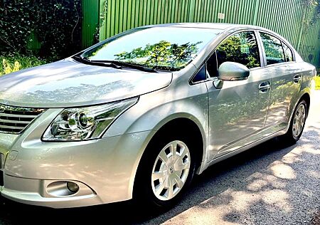 Toyota Avensis 1.8 Multidrive S Sol