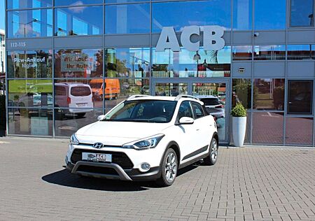 Hyundai i20 Active blue Trend 17"- Allwetter Lenkradhzg