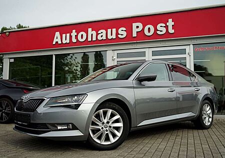 Skoda Superb Style Xenon AHK Sitzbelüftung Tempomat