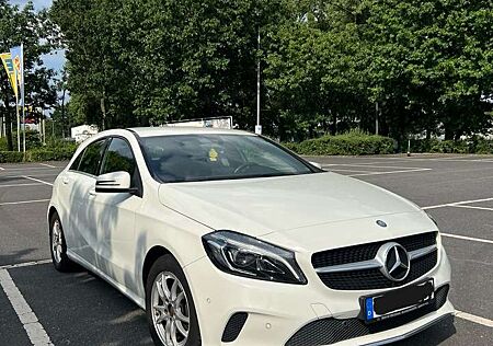 Mercedes-Benz A 180 gebraucht kaufen Mercedes-Benz A 180 7G-DCT Urban