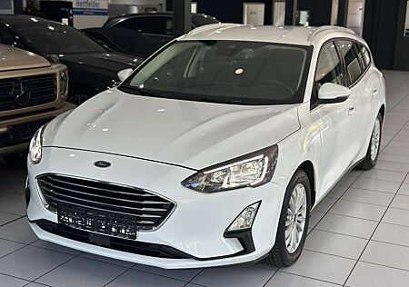 Ford Focus Turnier Titanium X*AHK*WINTER*2-ZONEN*LED*