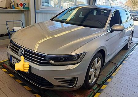VW Passat Variant Volkswagen 1.4 TSI Plug-In-Hybrid DSG GTE