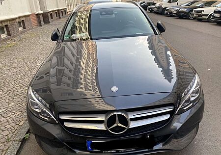 Mercedes-Benz C 220 (BlueTEC) d T 7G-TRONIC