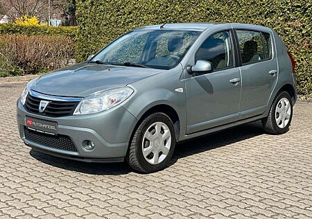 Dacia Sandero Laureate 1,6 Benzin 1 Hand Klima PDC