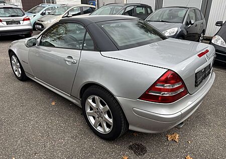 Mercedes-Benz SLK 200 SLK-Klasse KompressorSpecial Edition TÜV Bis 27