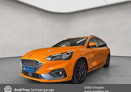 Ford Focus Turnier 2.3 EB ST mit Styling-Paket AHZV