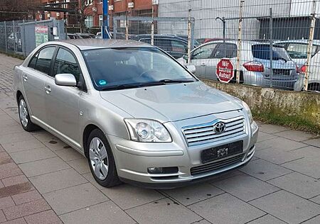 Toyota Avensis 1.8 Sol Liftback