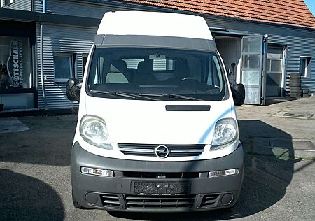 Opel Vivaro 2.5 CDTI L2H2