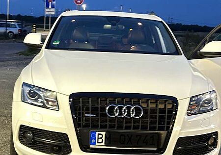 Audi Q5 3.0TDI quattro S-T DPF S line panorama