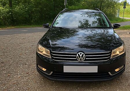 VW Passat Variant Volkswagen 2.0 TDI DSG (BlueMotion Technology) Comfortline