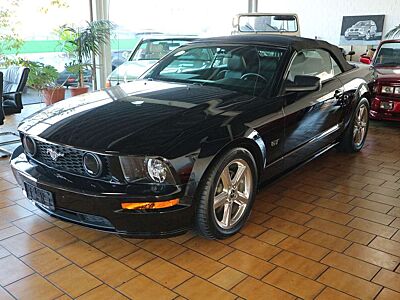 Ford Mustang Cabrio V8 Top Gepflegt