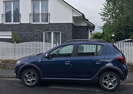 Dacia Sandero Stepway Celebration