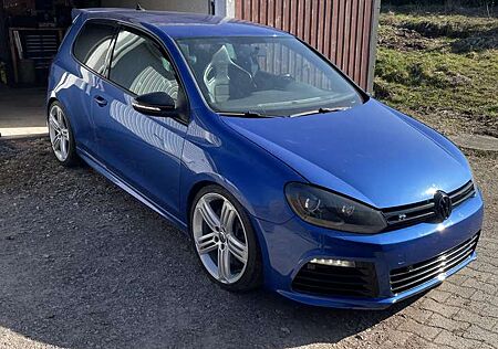 VW Golf R Volkswagen R 4Motion