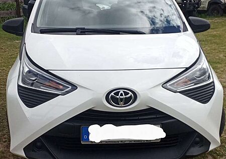 Toyota Aygo 5-Türer x-business