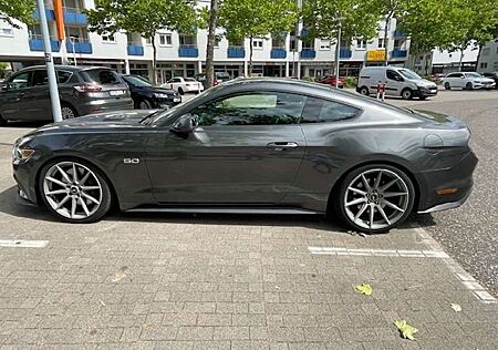 Ford Mustang 5.0 Ti-VCT V8 GT
