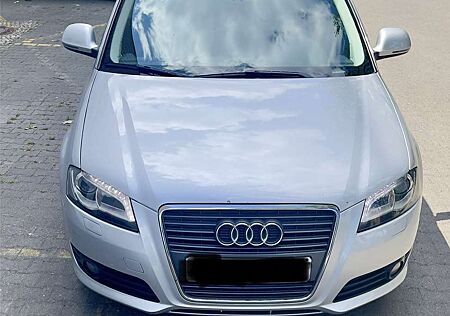 Audi A3 1.6 TDI DPF Attraction