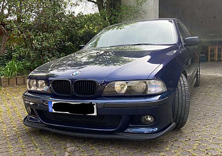 BMW 528i 528