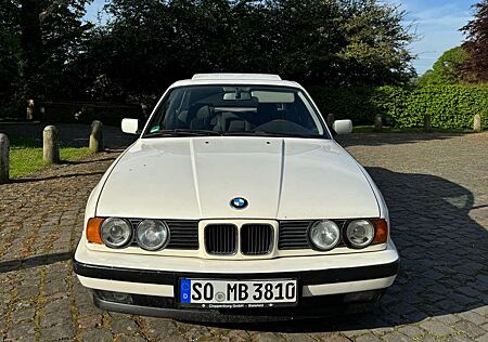 BMW 525i 525