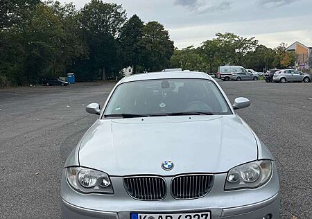 BMW 120i 120 Aut.