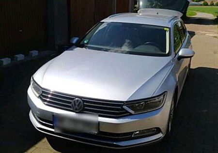 VW Passat Variant Volkswagen 2.0 TDI (BlueMotion Technology) Com