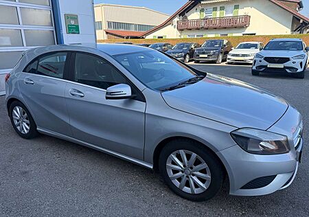 Mercedes-Benz A 180 BlueEfficiency (176.042)