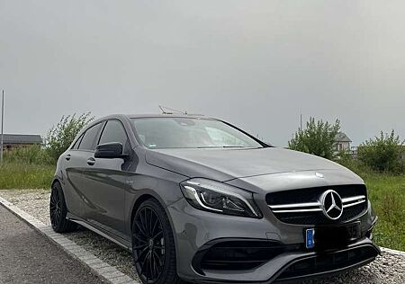 Mercedes-Benz A 45 AMG 4Matic Speedshift 7G-DCT