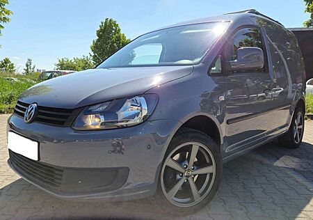 VW Caddy Volkswagen Transporter BOTT AHK PDC Viele Neuteile