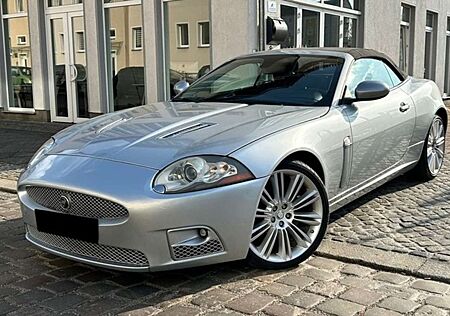 Jaguar XKR 4.2 V8 Cabriolet Bi-XEN TOTW NAV TEMP LEDER