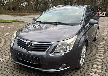 Toyota Avensis +Combi+Diesel+Combi+2.2+D-CAT+Executive