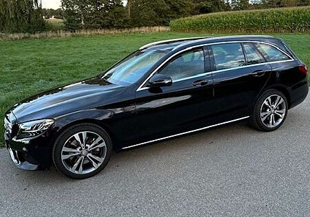 Mercedes-Benz C 300 C-Klasse T - 9G Avantgarde Burmester Panorama AHK