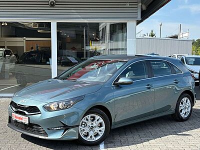 Kia Ceed / cee'd Ceed 1.5 T-GDI 48V DCT Ultimate Edition STD