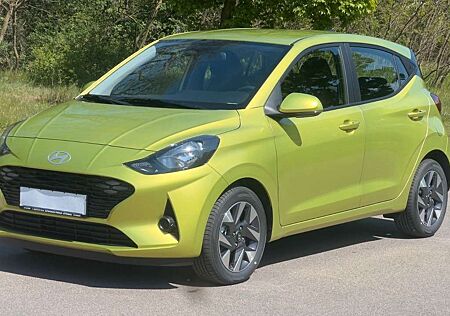 Hyundai i10 1.0 Trend *Klima*Navi*CarPlay*PDC*RFKamera*