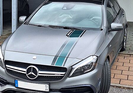 Mercedes-Benz A 45 AMG AMG A 45 4Matic AMG Speedshift 7G-DCT PETRONAS 2015 World Champion Edition