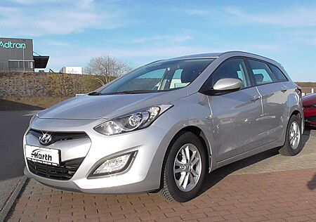 Hyundai i30 Kombi,6-Gang,Alu,Klima,elektr.Fensterheber,RadioCD