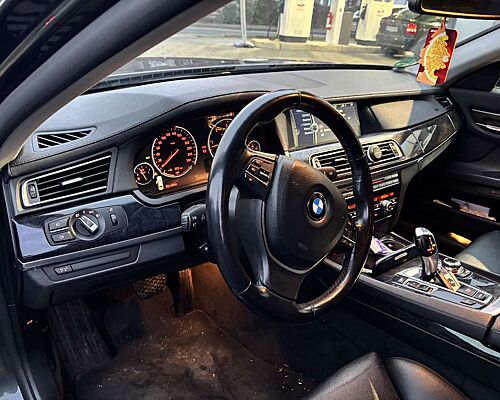BMW 730 730d Blue Performance