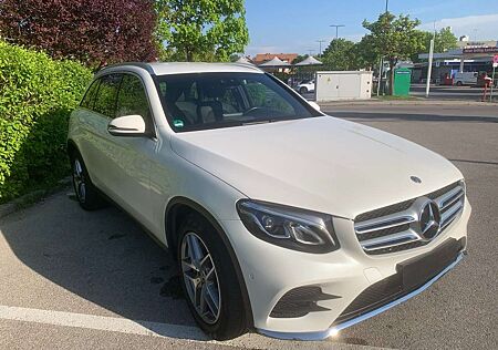 Mercedes-Benz GLC 220 4Matic - AMG Ausstattung 8-fach bereift