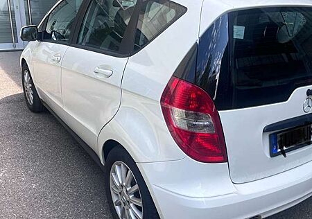 Mercedes-Benz A 160 A 160BlueEFFICIENCY Elegance