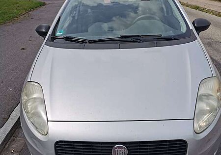 Fiat Grande Punto 1.2 8V Basis ( 09.2010->)