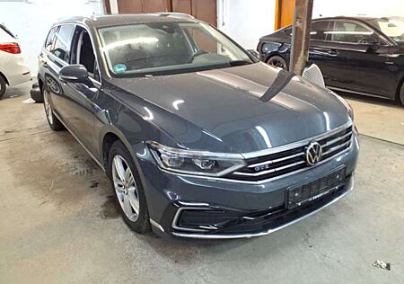 VW Passat Volkswagen GTE Dynaudio Matrix-LED Navi R.Cam ACC