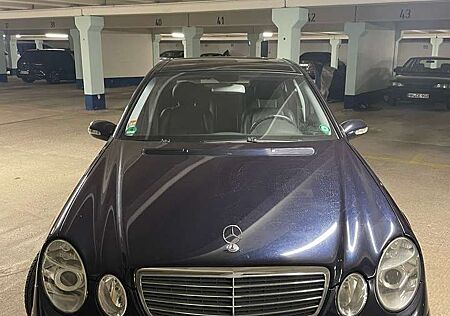 Mercedes-Benz E 200 Kompressor Classic