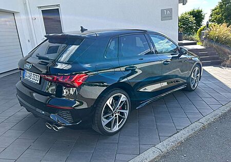 Audi S3 TFSI Sportback MATRIX, HUD, PANO, B&O, VC, ACC
