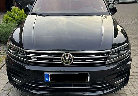VW Tiguan Volkswagen R-Line, 190PS, HUD, Allrad, AHK