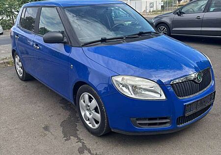 Skoda Fabia Mit Frischer Tüv