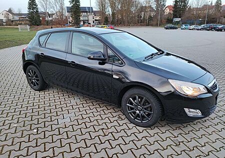 Opel Astra Fließheck 5-Türer 1.6 Design Edition