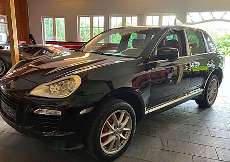 Porsche Cayenne Turbo *SCHW* 66TKM*