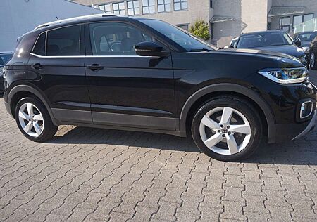 VW T-Cross Volkswagen Style DSG NAVI*SHZG*PDC*ACC*LED*SPUR*EU6