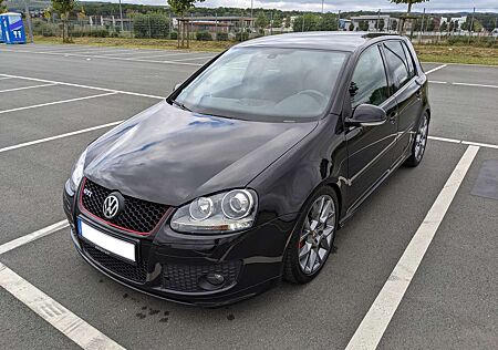 VW Golf GTI Volkswagen Edition 30 | Liebhaber | Motorüberholung