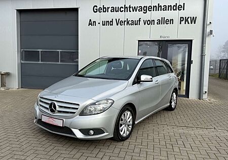 Mercedes-Benz B 180 CDI*AHK*SHZ*8FACH BEREIFT*HU AU NEU